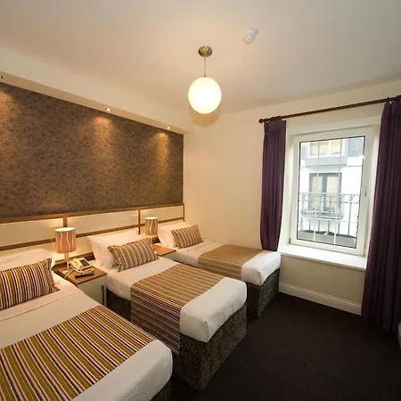 Hotell The White Lady 2*
