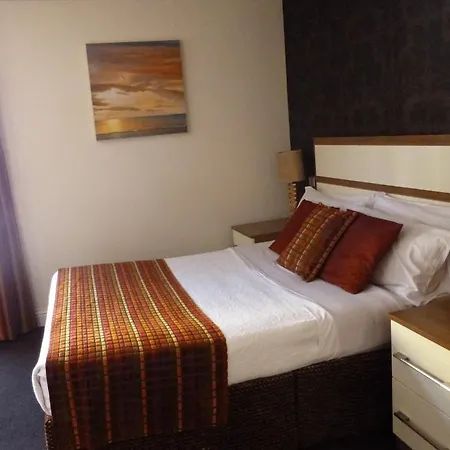 Hotell The White Lady 2*