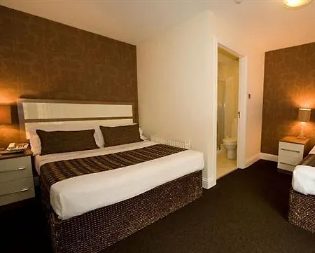 The White Lady Hotell 2*